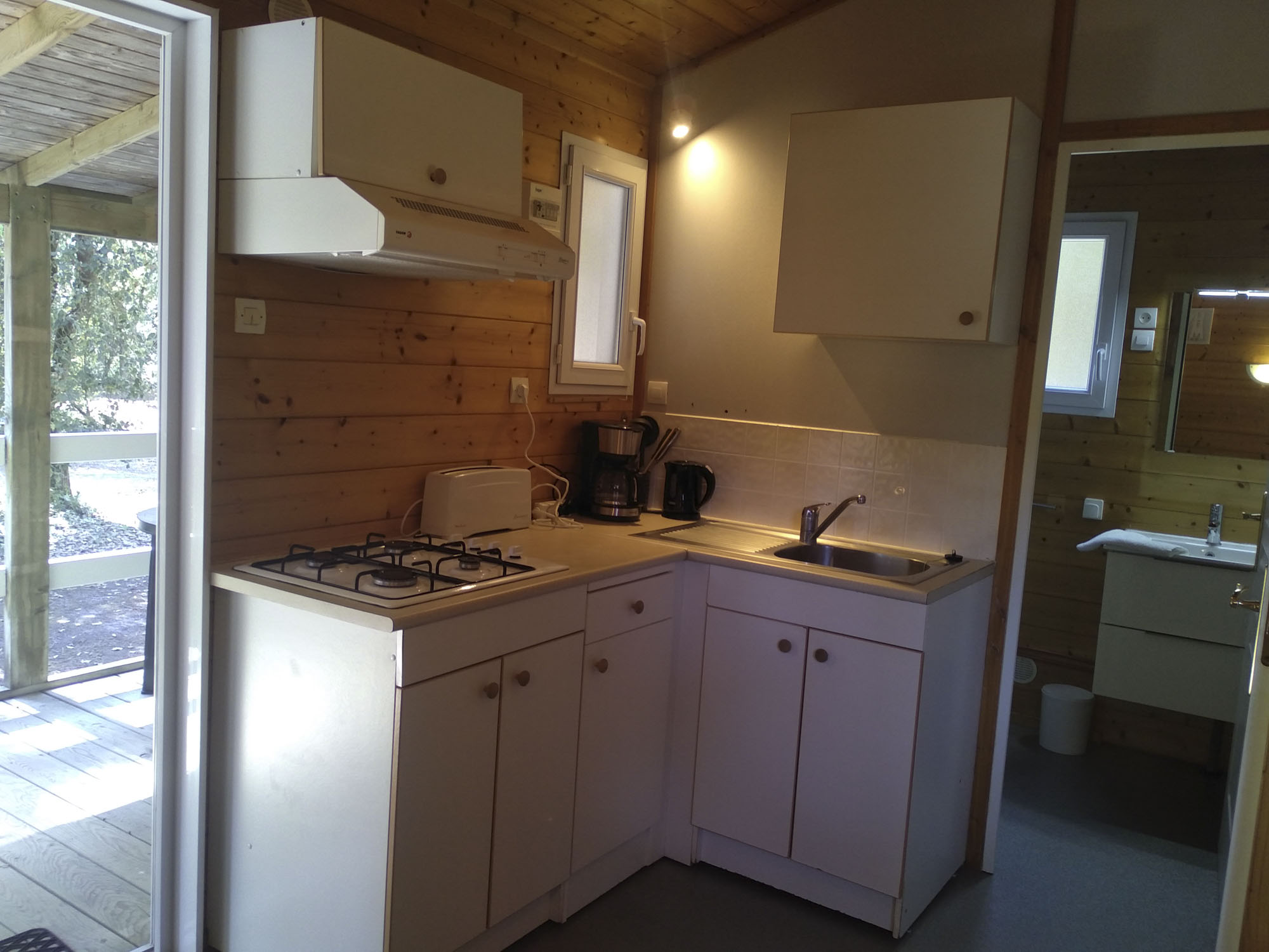 camping-la-campiere-chalet-bleuet-D