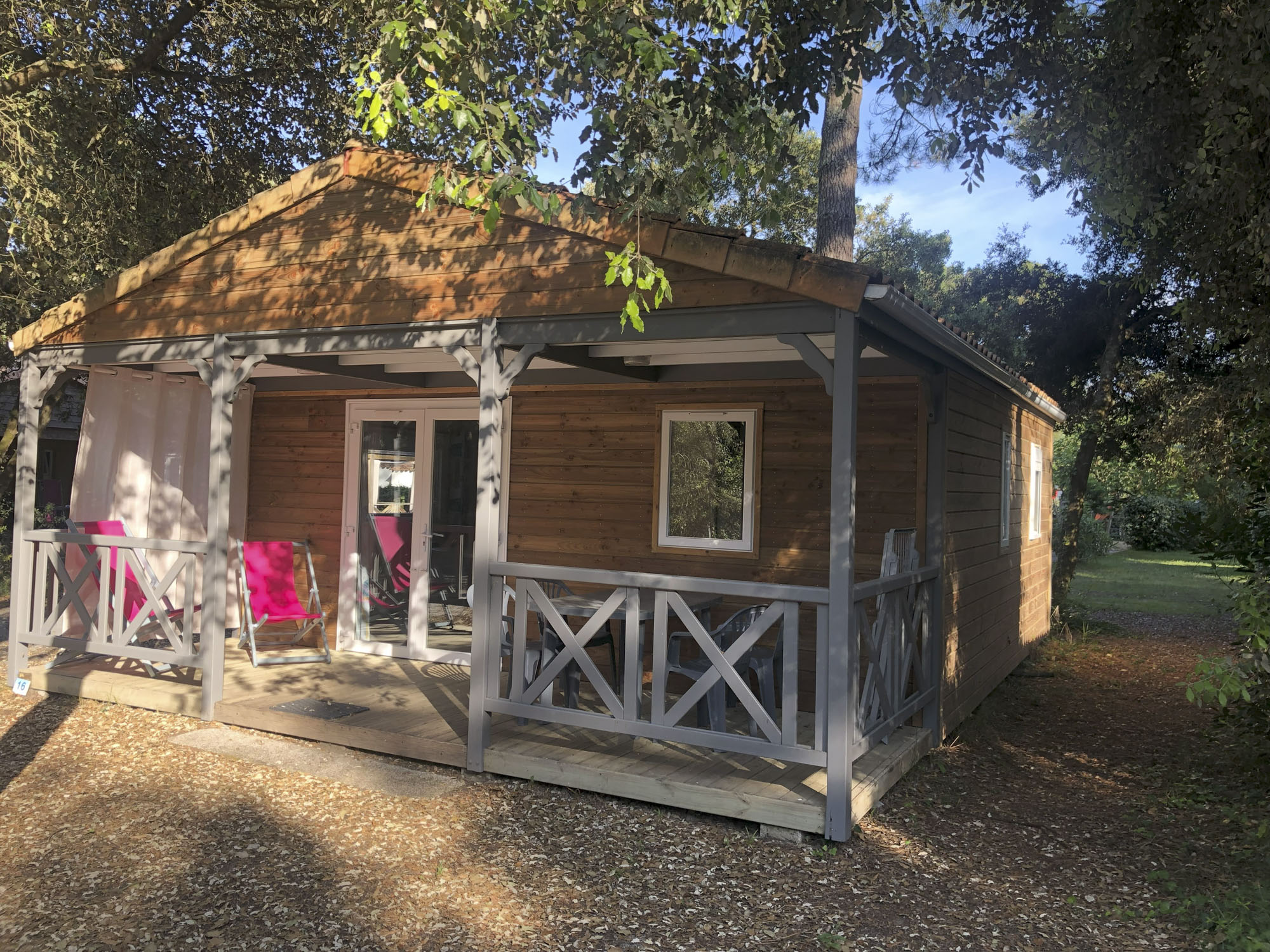 camping-la-campiere-chalet-outremer-A