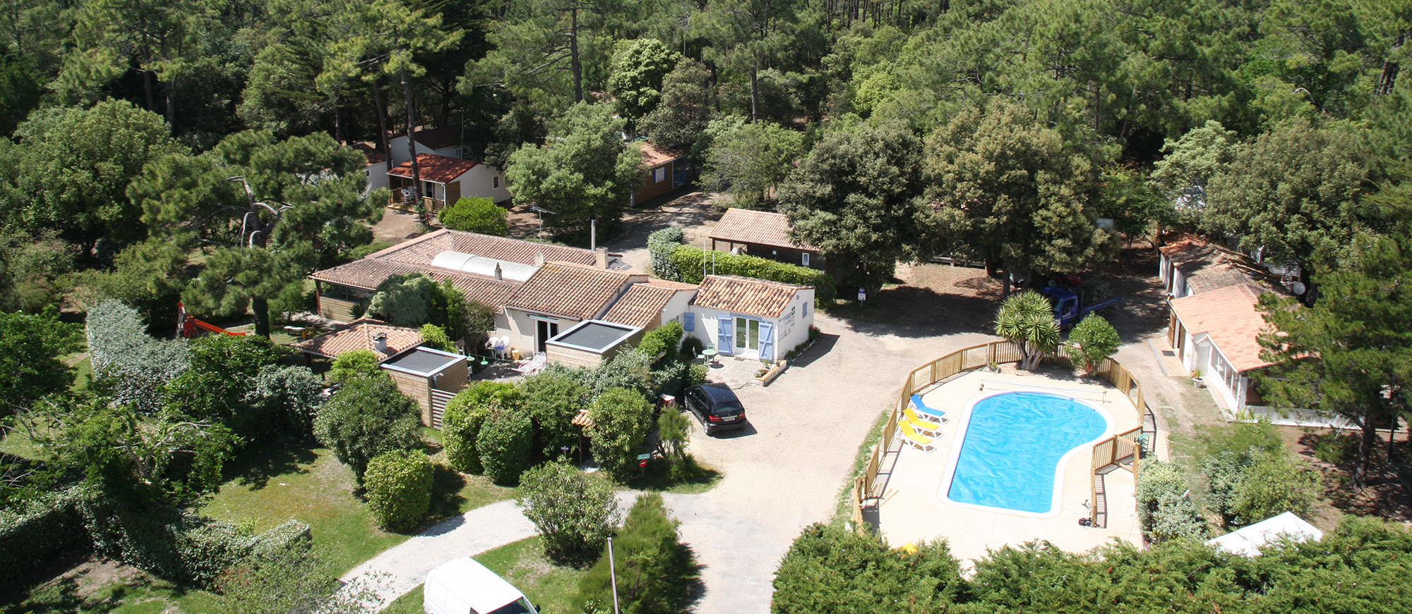 piscine-chauffee-camping-la-campiere